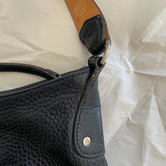 Authentic COACH Black Leather Shoulder Bag - Picture 5 of 6